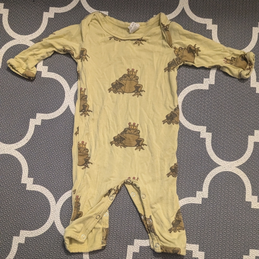 Kate Quinn 0-3 month onesie
